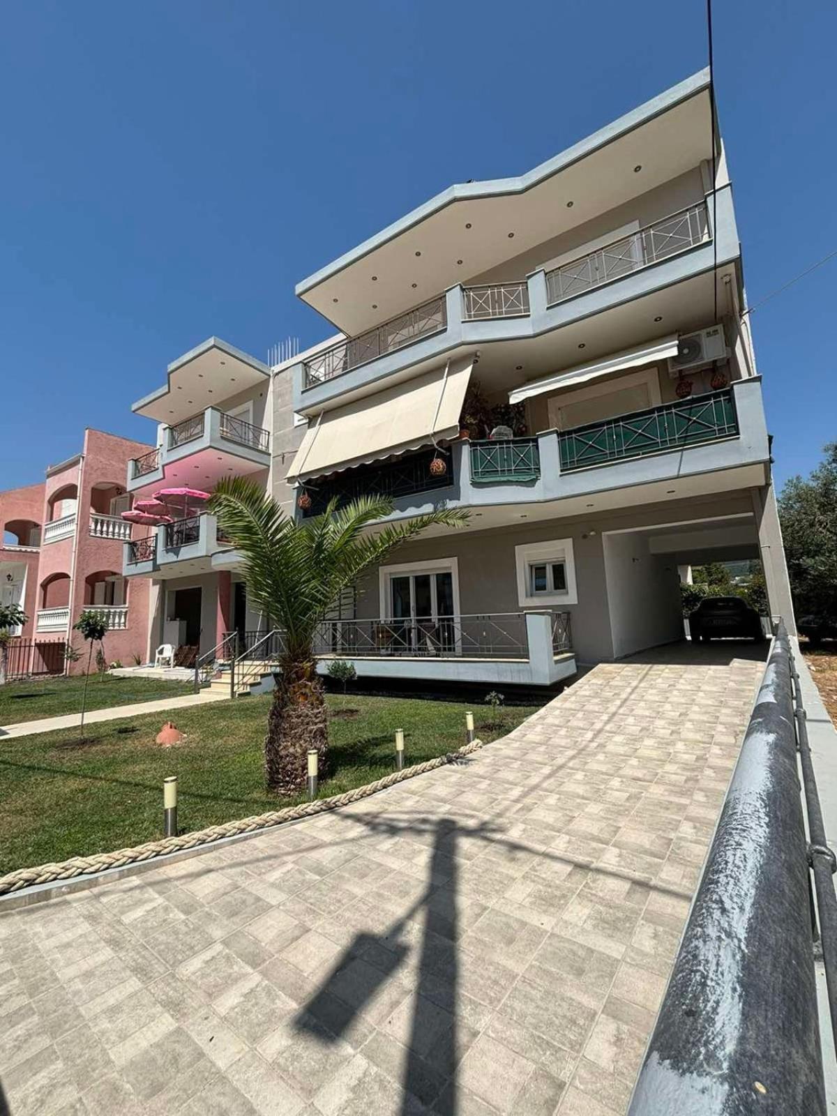 Nova Ledeza Nl Apartment Igoumenitsa Bagian luar foto